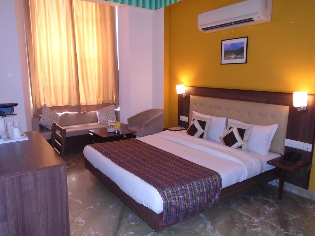 Inn Tawang Near B L Kapoor Hospital A Well Hygiene Hotel Delhi (National Capital Territory of India) Exterior foto